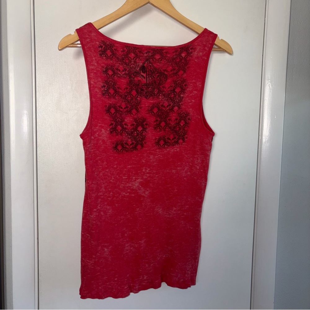 Rock & Republic Y2K Grunge Graphic Tank Top. Size: Medium. - Picture 6 of 6